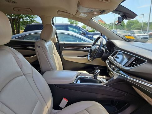 Used 2018 Buick Enclave Premium w/ Trailering Package image 7