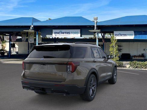 New 2026 Ford Explorer ST-Line w/ ST-Line Street Pack RWD image 8