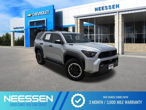 Used 2025 Toyota 4Runner TRD Off-Road Premium AWD/4WD image 1