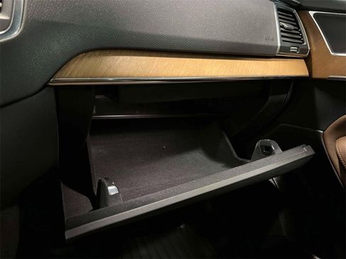 Used 2022 Volvo XC90 T6 Momentum w/ Climate Package image 36