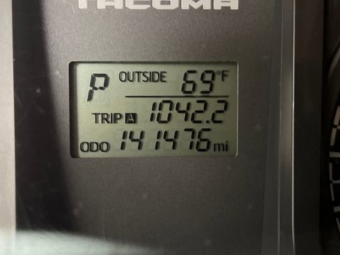 Used 2016 Toyota Tacoma SR RWD image 34