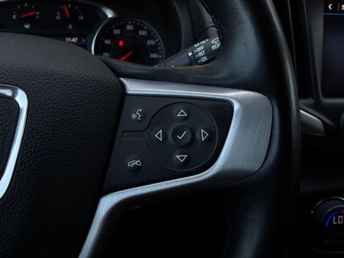 Used 2024 GMC Terrain SLT AWD/4WD image 41