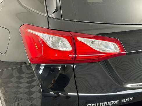 Used 2019 Chevrolet Equinox Premier FWD image 36