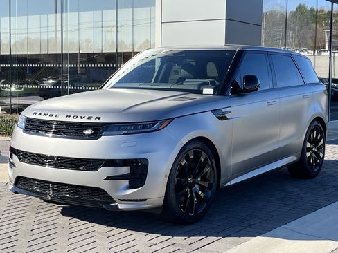 New 2026 Land Rover Range Rover Sport Dynamic SE AWD/4WD image 2