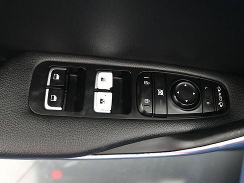 Used 2018 Kia Stinger GT AWD/4WD image 12
