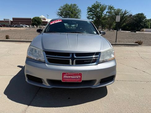 Used 2013 Dodge Avenger SE FWD image 2