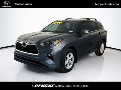Used 2024 Toyota Highlander LE