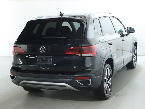 Used 2024 Volkswagen Taos SE image 46