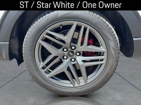 Used 2025 Ford Explorer ST AWD/4WD image 4