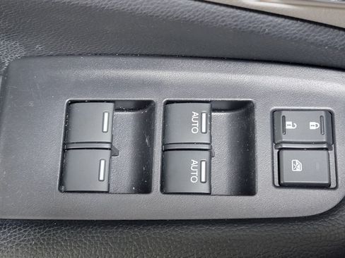 Used 2018 Honda Pilot Touring image 28