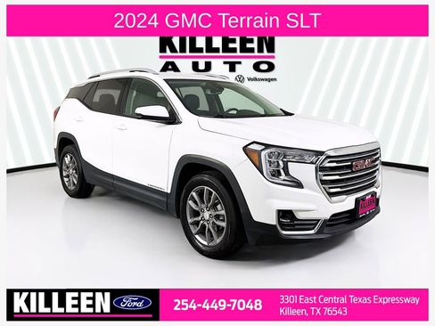 Used 2024 GMC Terrain SLT image 1
