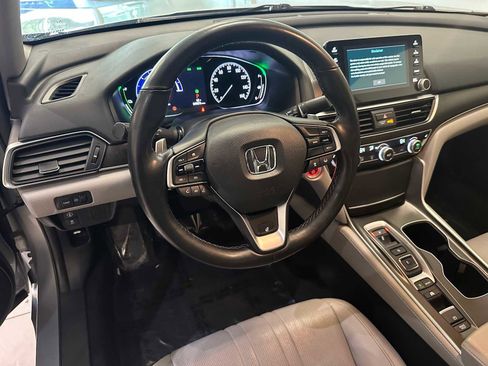 Used 2019 Honda Accord EX-L image 2