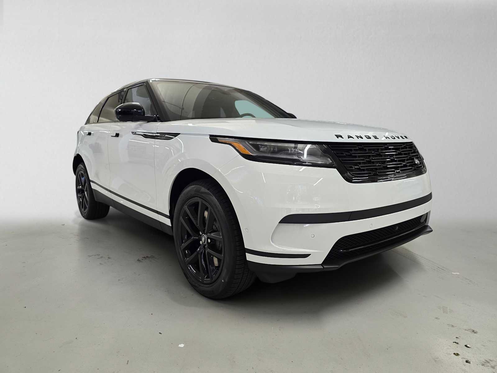 New 2026 Land Rover Range Rover Velar S AWD/4WD image 7