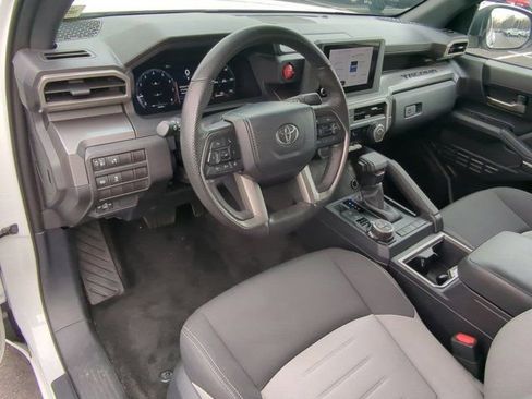 Certified 2024 Toyota Tacoma TRD Off-Road image 10