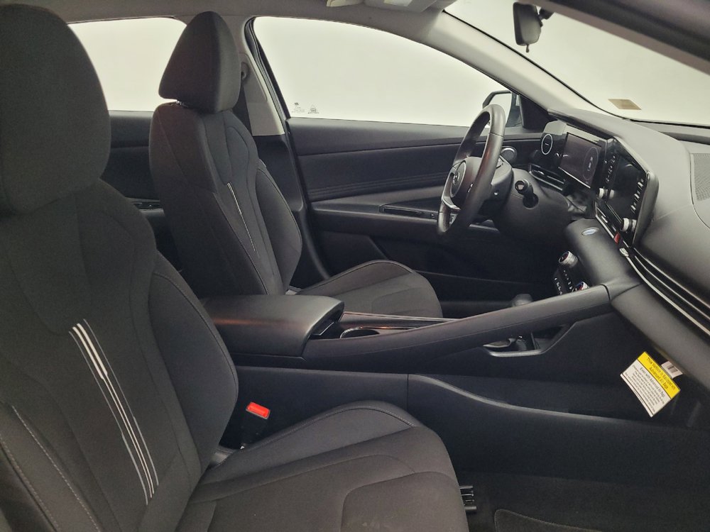 Used 2021 Hyundai Elantra SEL w/ Convenience Package FWD image 21