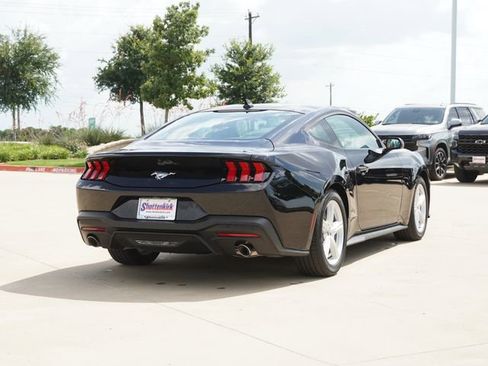 Used 2026 Ford Mustang Premium RWD image 9