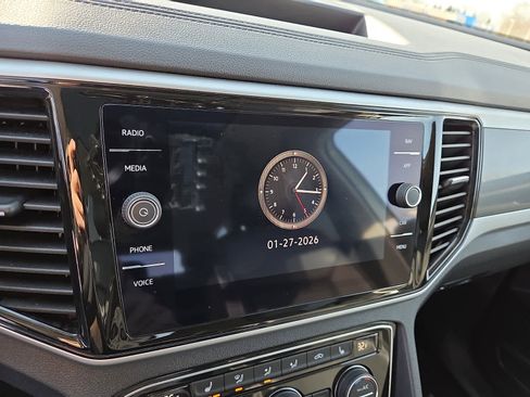 Used 2022 Volkswagen Atlas SEL R-Line image 19