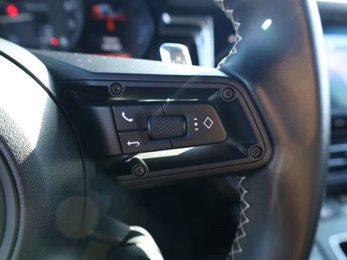 Used 2024 Porsche Macan Turbo image 19