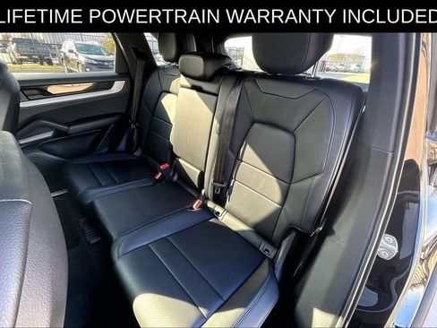 Used 2024 Porsche Cayenne image 37