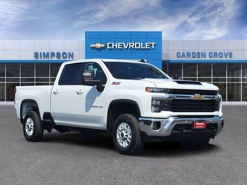 Used 2026 Chevrolet Silverado 2500 LT w/ All Star Edition AWD/4WD image 1