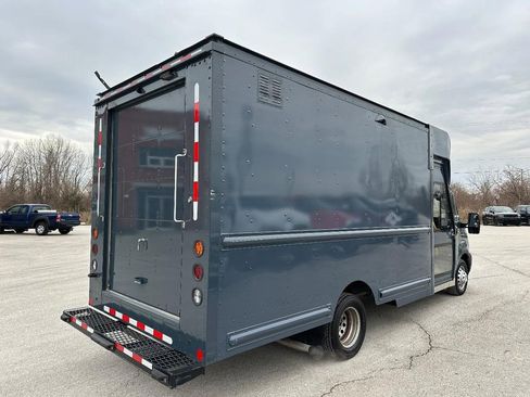 Used 2022 Ford Transit 350 image 7