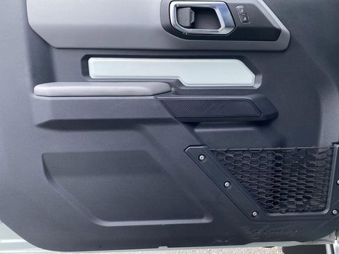 Used 2022 Ford Bronco Big Bend w/ Sasquatch Package image 14