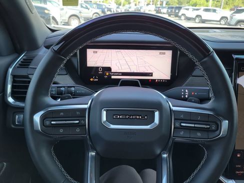 Used 2026 GMC Acadia Denali w/ Super Cruise Package FWD image 33