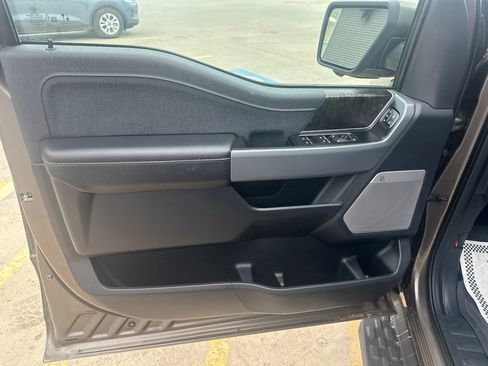 Used 2023 Ford F150 Lightning Lariat AWD/4WD image 14