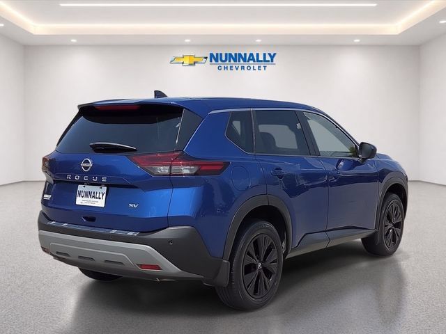 Used 2023 Nissan Rogue SV FWD image 5