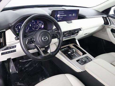 Certified 2024 MAZDA CX-90 Plug-In Hybrid w/ Premium Plus AWD/4WD image 4