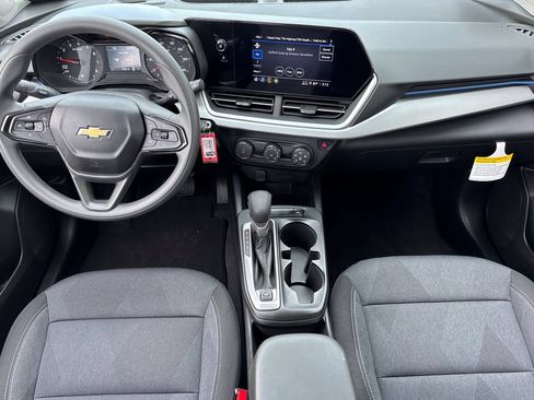 Used 2026 Chevrolet Trax LS FWD image 16
