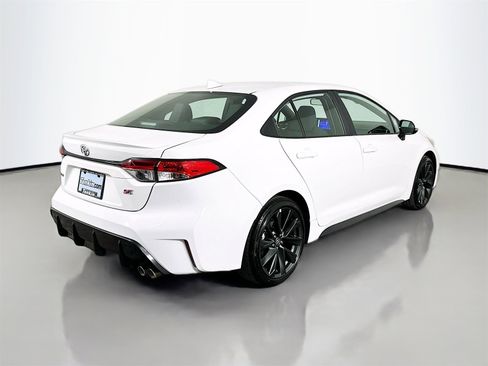 Certified 2025 Toyota Corolla SE image 7