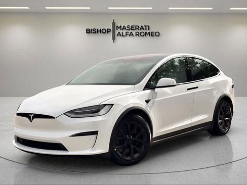 Used 2023 Tesla Model X AWD/4WD image 3