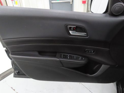 Used 2020 Acura ILX w/ Premium Package image 9