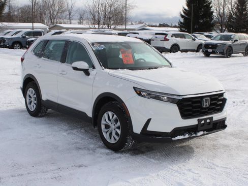 Used 2024 Honda CR-V LX image 3
