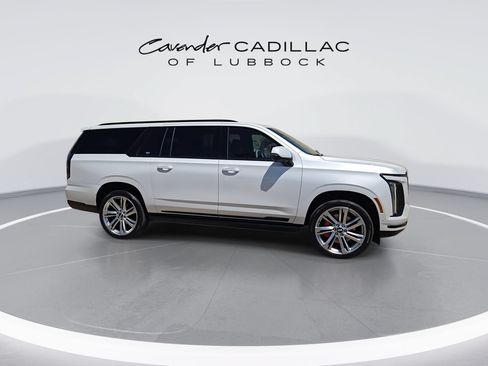Used 2025 Cadillac Escalade ESV Sport w/ Touring Package AWD/4WD image 9