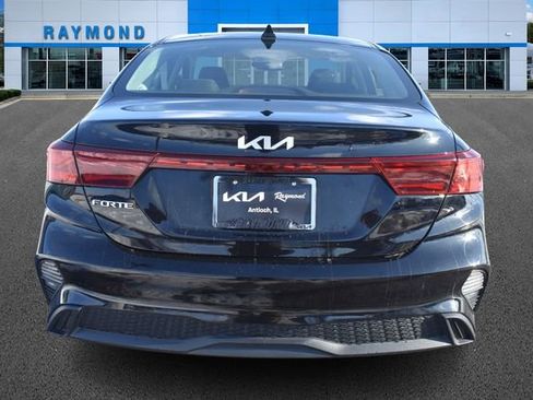 Certified 2022 Kia Forte LXS image 5