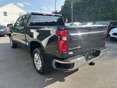 Used 2024 Chevrolet Silverado 1500 LT AWD/4WD image 6