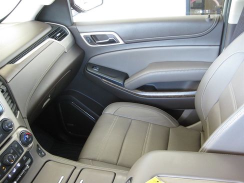 Used 2018 GMC Yukon Denali w/ Denali Ultimate Package image 23