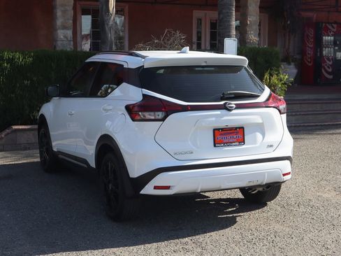 Used 2023 Nissan Kicks SR w/ SR Premium Package FWD image 6
