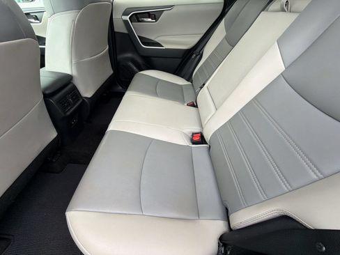 Used 2021 Toyota RAV4 XLE Premium FWD image 26