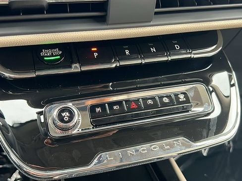 New 2025 Lincoln Corsair FWD w/ Equipment Group 101A image 15
