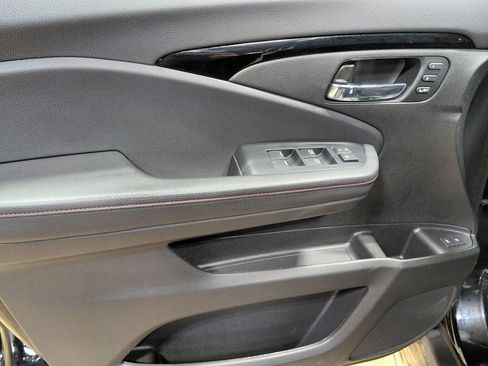 Used 2022 Honda Pilot Black Edition image 49