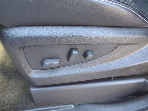 Used 2017 GMC Sierra 1500 SLT w/ SLT Premium Package image 23