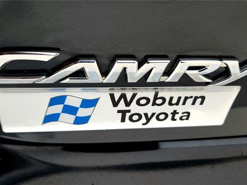 Certified 2017 Toyota Camry SE image 25