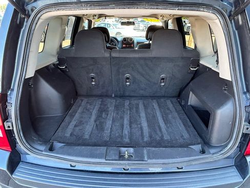 Used 2015 Jeep Patriot Latitude AWD/4WD image 17