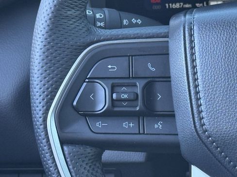 Used 2025 Toyota Tundra Limited image 23