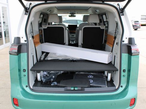 New 2025 Volkswagen ID. Buzz 1st Edition image 20