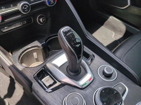 Used 2020 Alfa Romeo Giulia w/ Nero Edizione RWD image 12