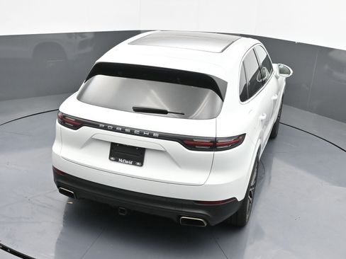 Used 2022 Porsche Cayenne image 42